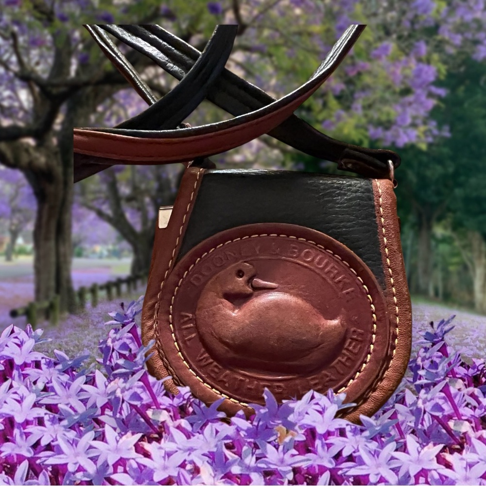 Small miniature Dooney n Bourke mini pouch bag